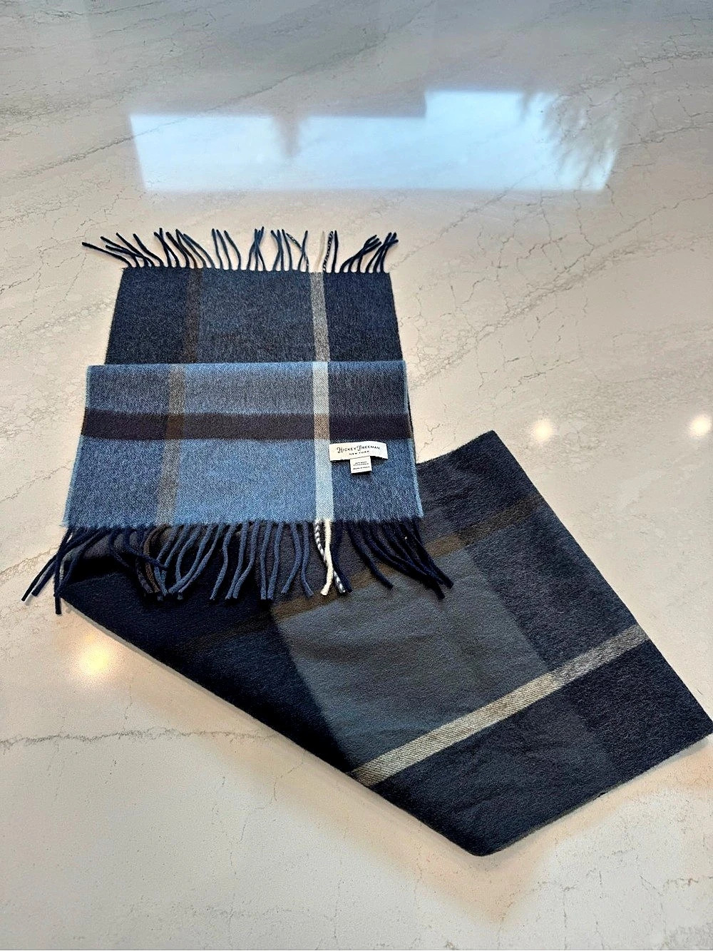 Hickey Freeman New York Wool Cashmere Plaid Scarf Blue Navy Gray
